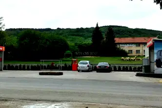 Парцел в Бургас, Обзор