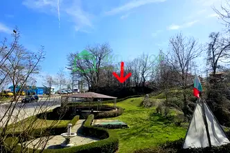Парцел в Бургас, Обзор