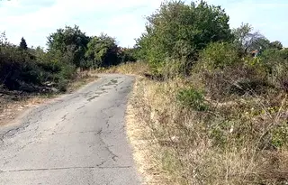 Парцел в Бургас, Обзор