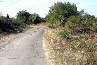 Парцел в Бургас, Обзор