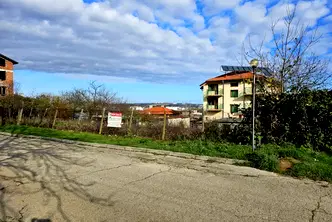 Парцел в Бургас, Обзор