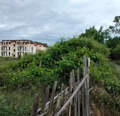 Снимка 4 — Парцел в Бургас, Обзор