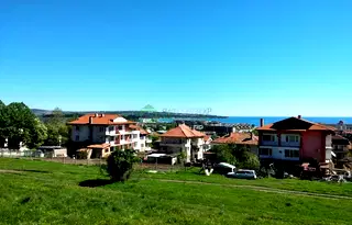 Парцел в Бургас, Обзор