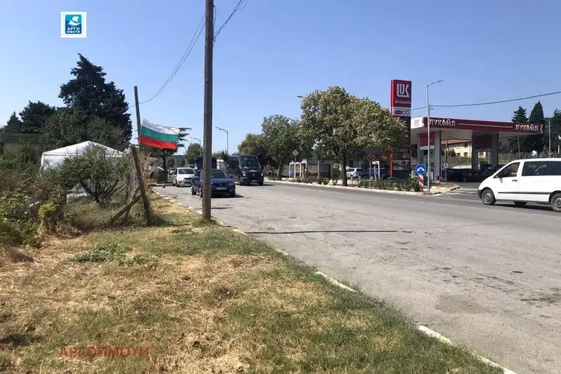 Парцел в Бургас, Обзор