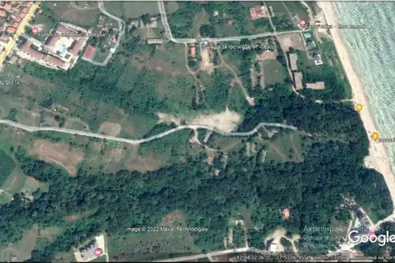 Парцел в Бургас, Обзор