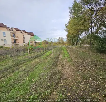 Снимка 5 — Парцел в Бургас, Обзор