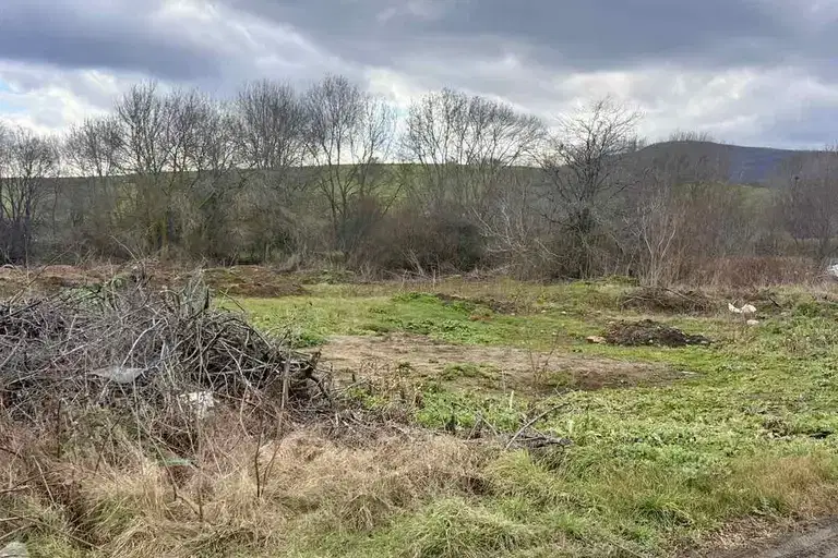 Парцел в Бургас, с. Равадиново