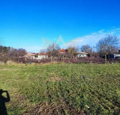 Photo 3 — Plot in Oblast Dobrich, Carichino