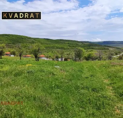 Снимка 5 — Парцел в Добрич, с. Църква
