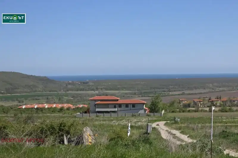 Парцел в Добрич, с. Рогачево