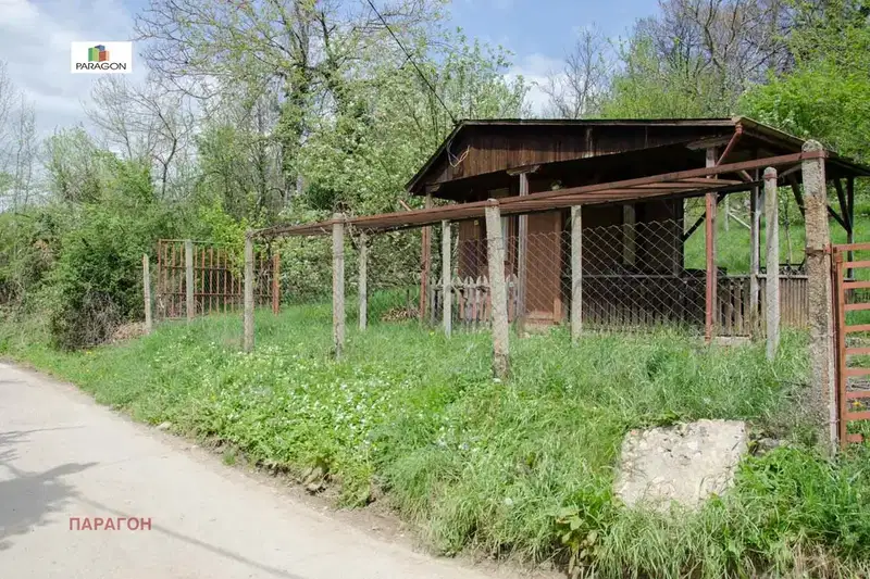 Plot in Oblast Gabrovo, Dobrevci