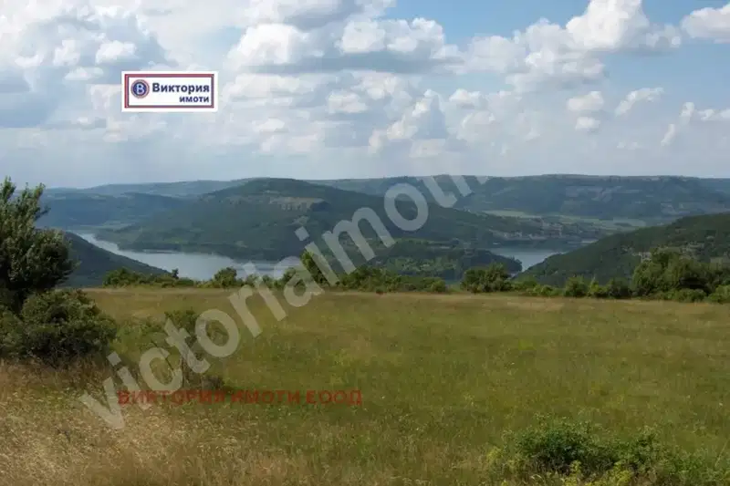 Plot in Oblast Gabrovo, Mladen