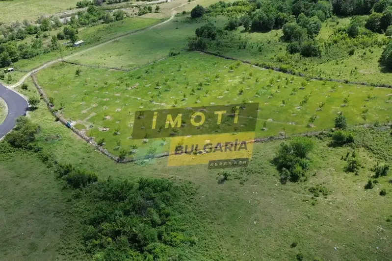 Парцел в Кърджали, Момчил