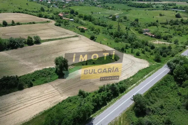 Plot in Kyrdjali, s. Chernoochene