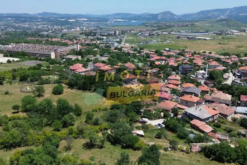 Plot in Kyrdjali, s. Opalchensko