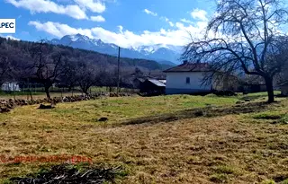 Парцел в Ловеч, Априлци