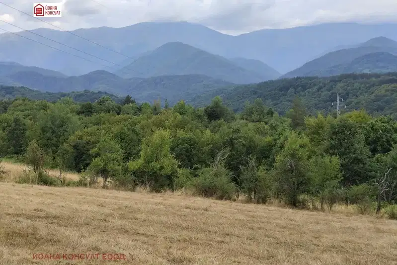 Plot in Oblast Lovech, Aprilci