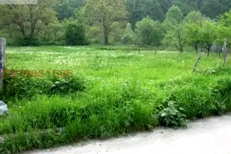 Парцел в Ловеч, Априлци
