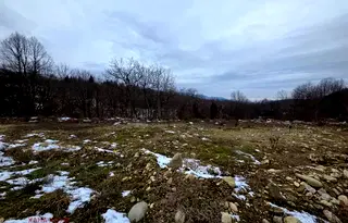 Парцел в Ловеч, Априлци