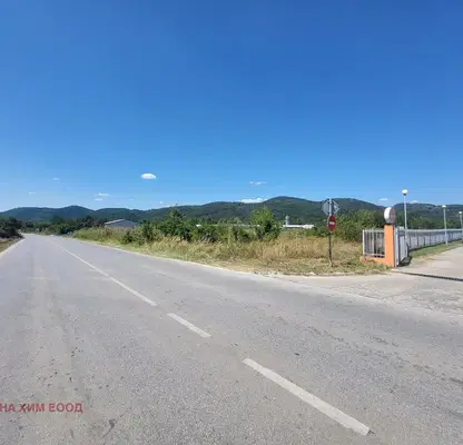 Снимка 3 — Парцел в Ловеч, Троян