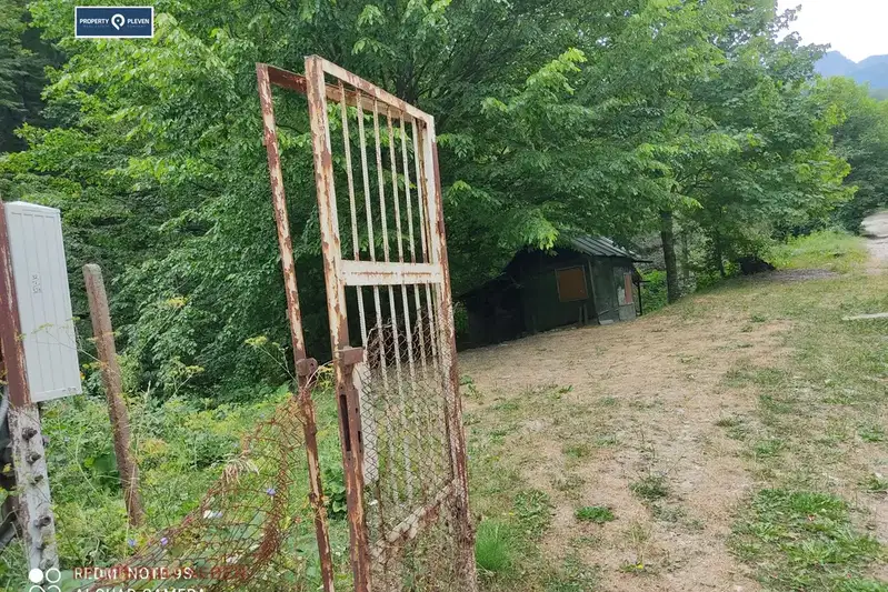 Plot in Oblast Lovech, Chiflik