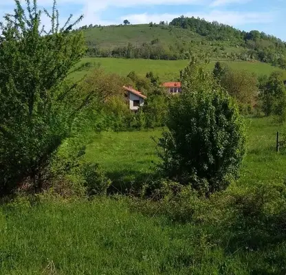 Снимка 2 — Парцел в Ловеч, с. Горно трапе
