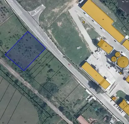 Снимка 4 — Парцел в Ловеч, с. Ломец
