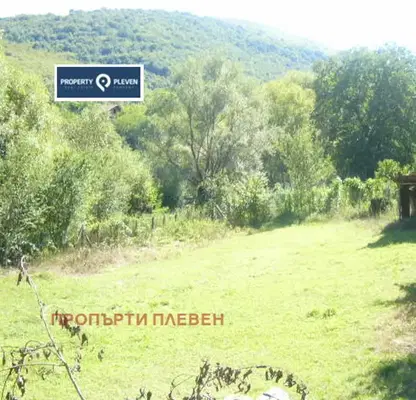 Снимка 2 — Парцел в Ловеч, с. Малка Желязна