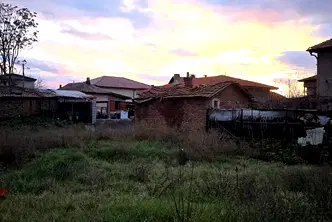 Парцел в Перник, Радомир