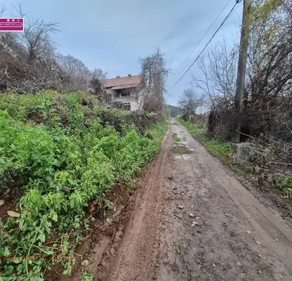 Photo 3 — Plot in Oblast Pernik, Izvor