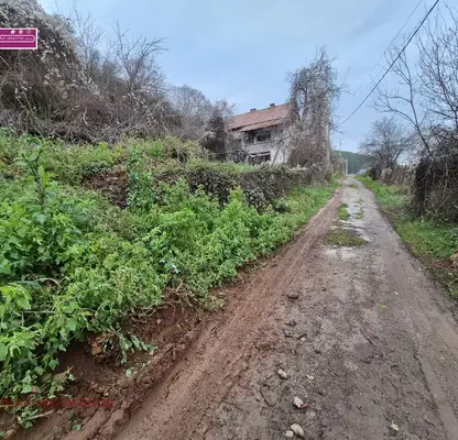 Photo 4 — Plot in Oblast Pernik, Izvor