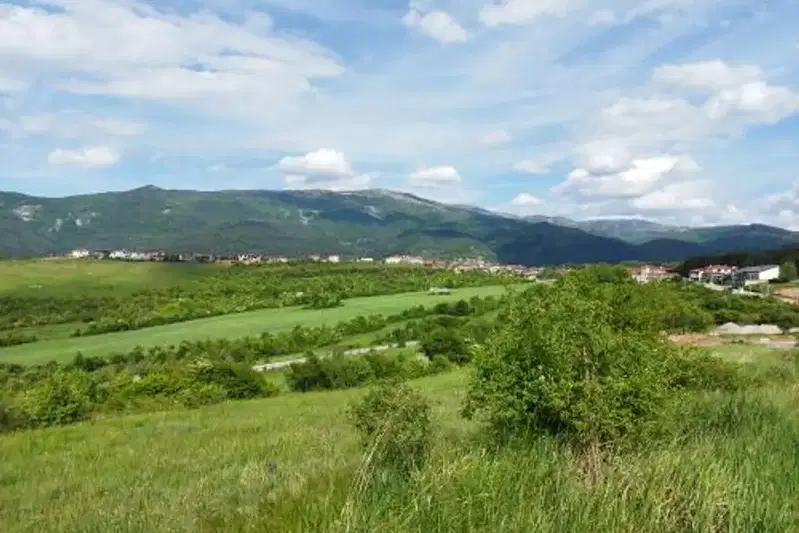 Парцел в Перник, с. Кладница