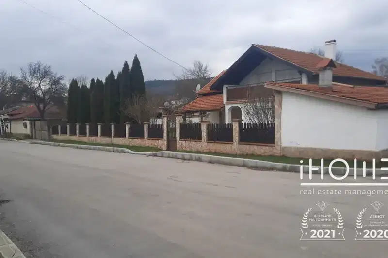 Plot in Oblast Pernik, Kovachevci