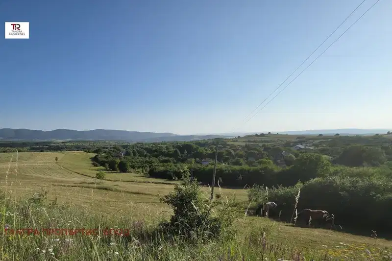 Парцел в Перник, с. Люлин