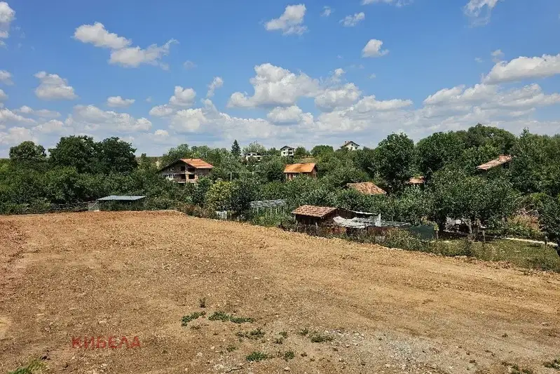Plot in Oblast Pernik, Noevci