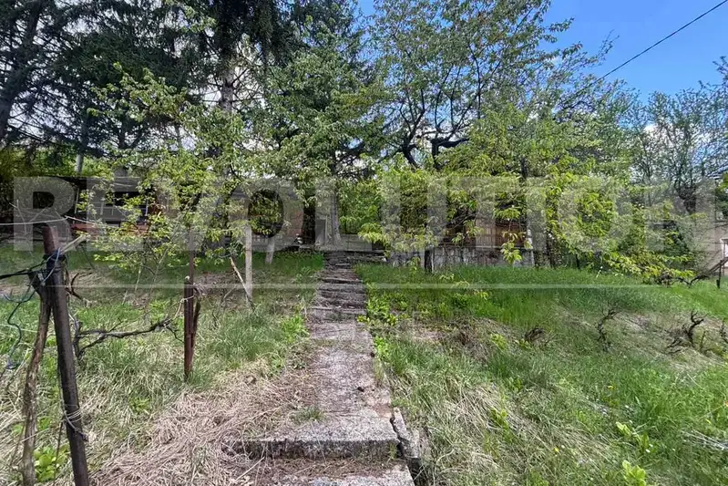 Plot in Oblast Pernik, Rudarci