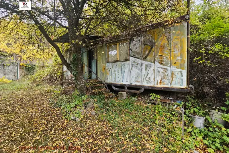 Plot in Oblast Pernik, Rudarci