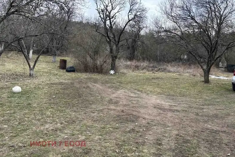 Plot in Oblast Pernik, Stefanovo