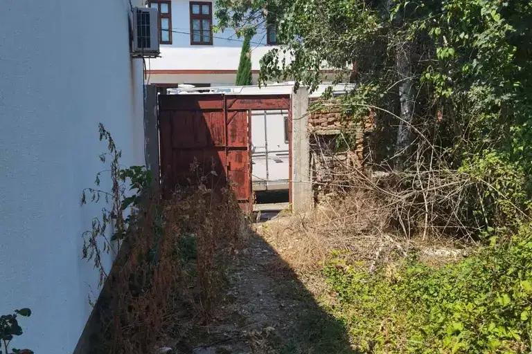 Plot in Oblast Plovdiv, Karlovo