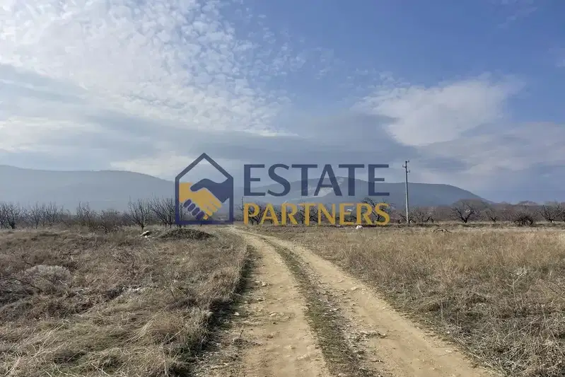 Plot in Oblast Plovdiv, Brestnik