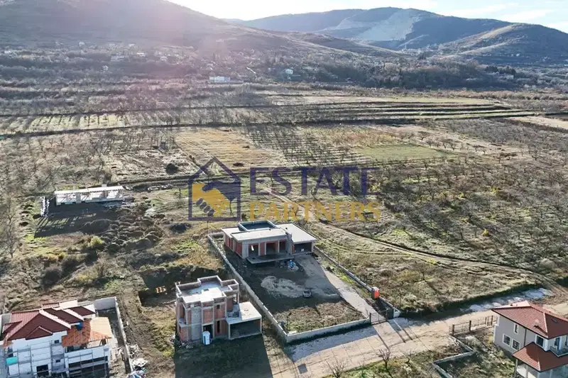 Plot in Oblast Plovdiv, Brestnik