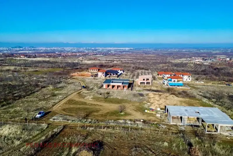 Plot in Oblast Plovdiv, Brestnik