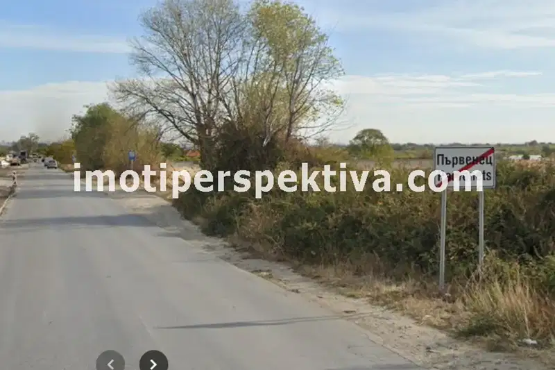 Plot in Plovdiv, Pyrvenec