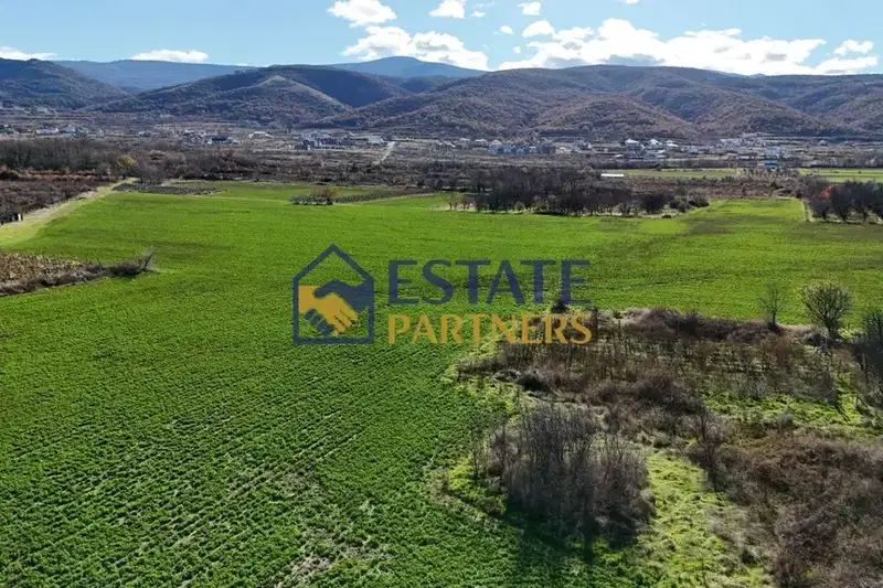 Plot in Oblast Plovdiv, Pyrvenec