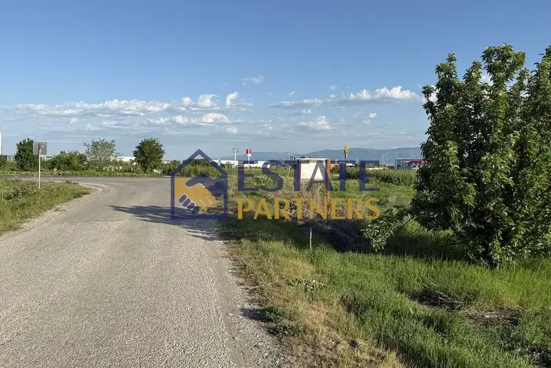 Парцел в Пловдив, с. Радиново