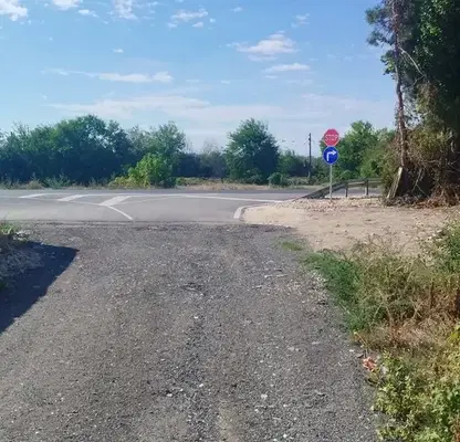 Photo 2 — Plot in Oblast Plovdiv, Trud