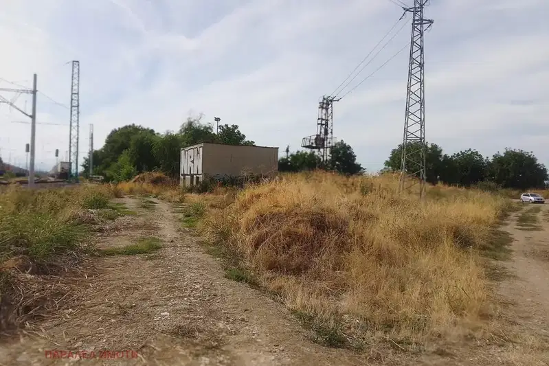 Plot in Plovdiv, Zlatitrap