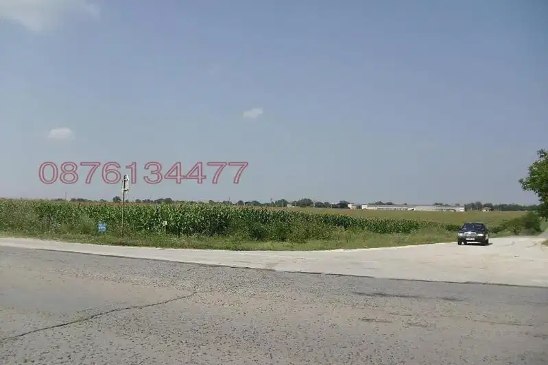 Plot in Oblast Ruse, главен път Е85