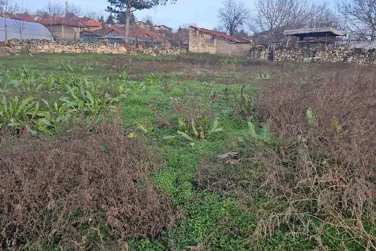 Парцел в Русе, с. Красен