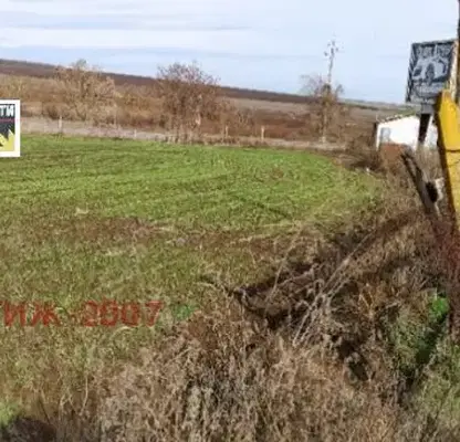 Photo 3 — Plot in Oblast Shumen, Gradishte